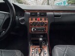 Mercedes E 280-9