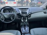 Hyundai Elantra-4