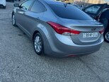 Hyundai Elantra-5