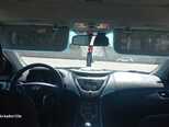 Hyundai Elantra-6