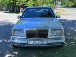 Mercedes E 220-1
