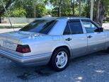 Mercedes E 220-11