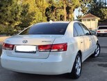 Hyundai Sonata-6