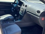 Ford Focus-10