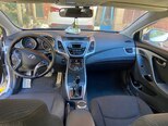 Hyundai Elantra-12