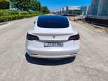 Tesla Model 3-3