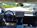 Tesla Model 3-2