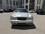 Mercedes E 270-2