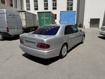 Mercedes E 270-7