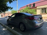 Hyundai Elantra-8