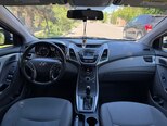 Hyundai Elantra-16