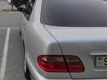 Mercedes E 270-6