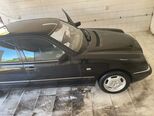 Mercedes E 240-5