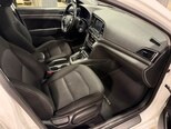 Hyundai Elantra-8