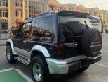 Mitsubishi Pajero-9