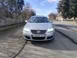 Volkswagen Jetta-1