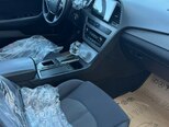 Hyundai Sonata-13