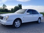 Mercedes E 240-2