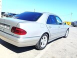 Mercedes E 280 4MATIC-5