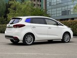 Kia Carens-6