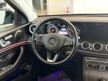 Mercedes E 300-11