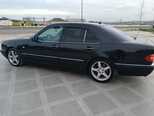 Mercedes E 280-5