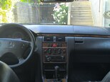 Mercedes E 220-13