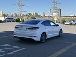 Hyundai Elantra-6