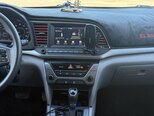 Hyundai Elantra-13