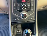 Hyundai Elantra-8