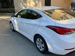 Hyundai Elantra-10