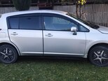 Nissan Tiida-10