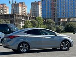 Hyundai Elantra-4