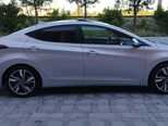 Hyundai Elantra-8