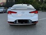 Hyundai Elantra-2