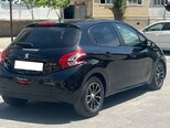 Peugeot 208-6