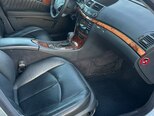 Mercedes E 200-11