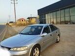 Opel Vectra-4