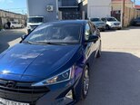 Hyundai Elantra-2