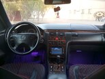 Mercedes E 270-7