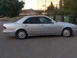 Mercedes E 270-5