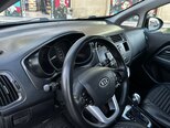 Kia Rio-10