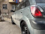 Kia Rio-12