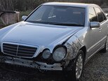 Mercedes E 220-10