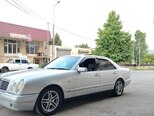 Mercedes E 230-2