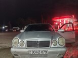Mercedes E 230-10