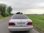 Mercedes E 230-11