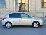 Nissan Tiida-4