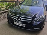 Mercedes E 220-1