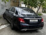 Mercedes E 220 d-3